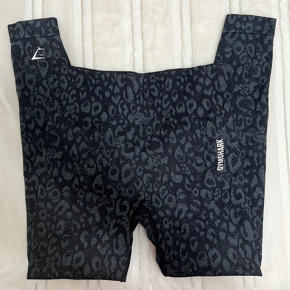 Gymshark animal seamless black leggings